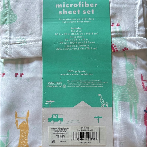 Pillowfort Microfiber Twin Sheet Set - Colorful Llamas - Picture 2 of 6